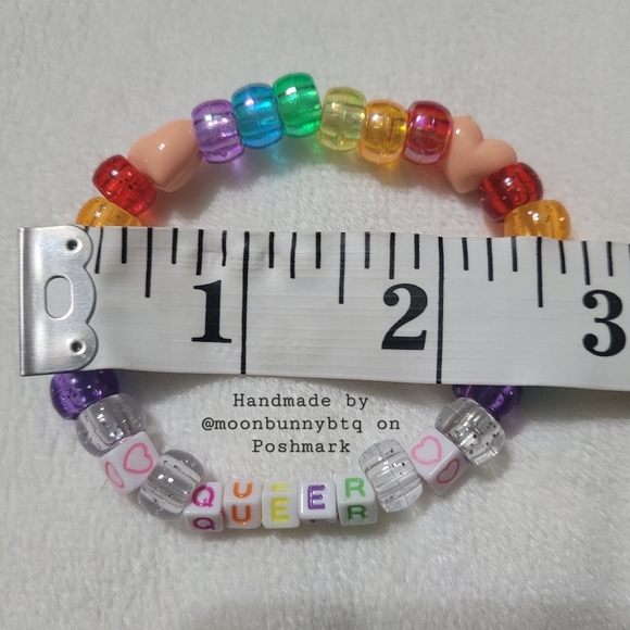 Handmade stacking bracelets "queer" LGBT pride 🏳️‍🌈 beaded kandi - Picture 7 of 9